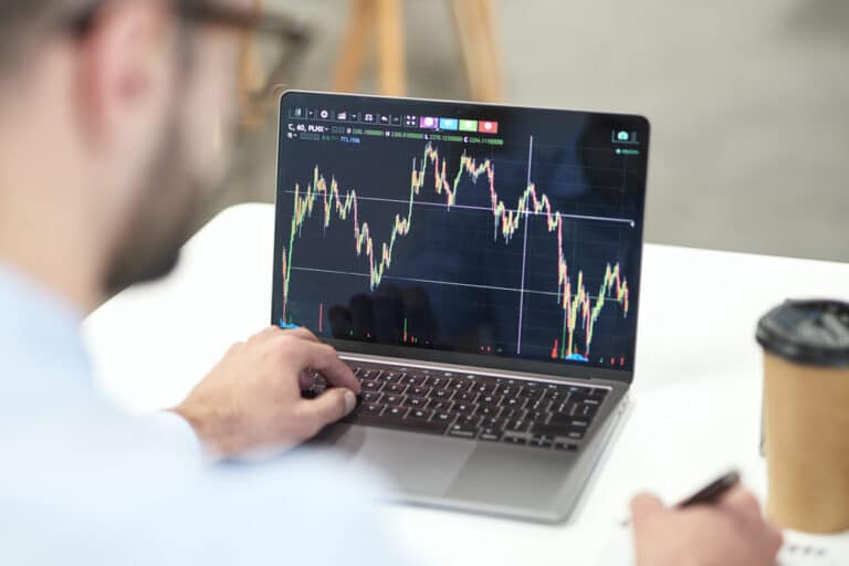 Read more about the article The Guide to Trading the Cup and Handle Pattern in Forex